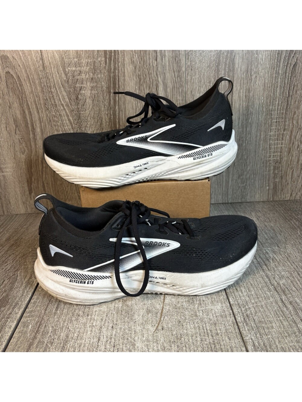 Brooks Glycerin GTS 22 Mens Athletic Running Shoes Size 10.5 2E Wide Black White